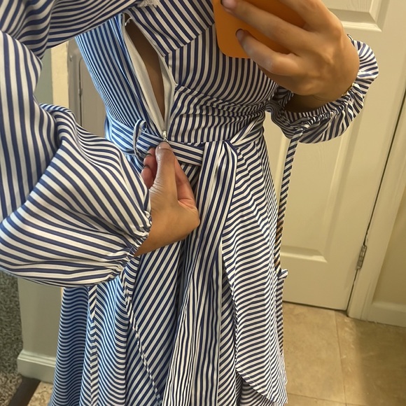 Summer dress small - Picture 3 of 4